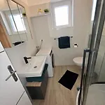 Roza One Bedroom * Gradac (Split-Dalmatia)