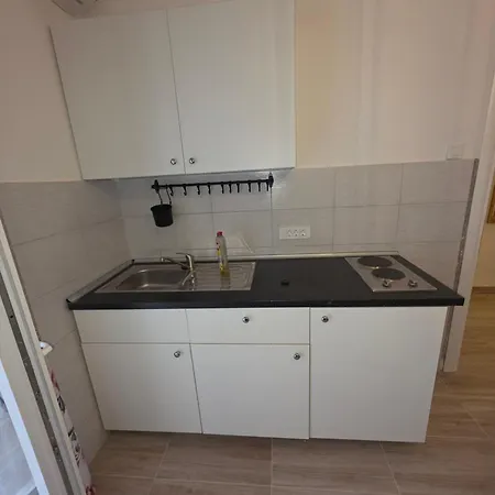 Roza One Bedroom *