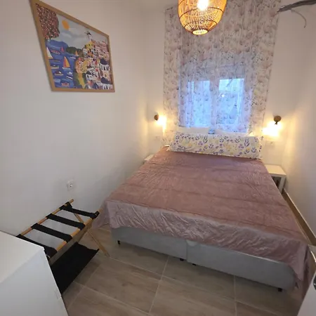 Roza One Bedroom Appartement *