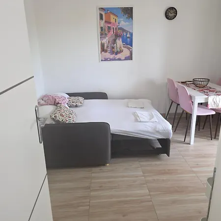 Roza One Bedroom Градац