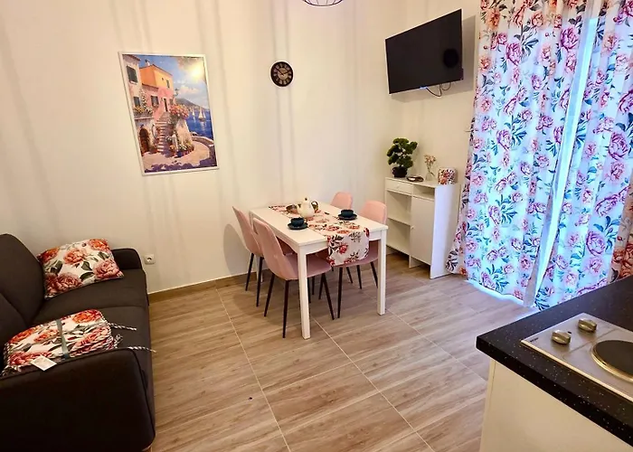 Daire Roza One Bedroom Gradac (Split-Dalmatia)